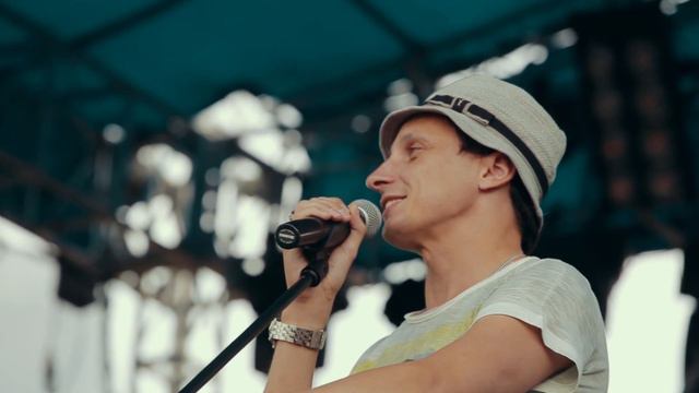 Репортаж о выступлении "ЛЕПРИКОНСОВ" на фестивале "МОСТ" смотреть онлайн