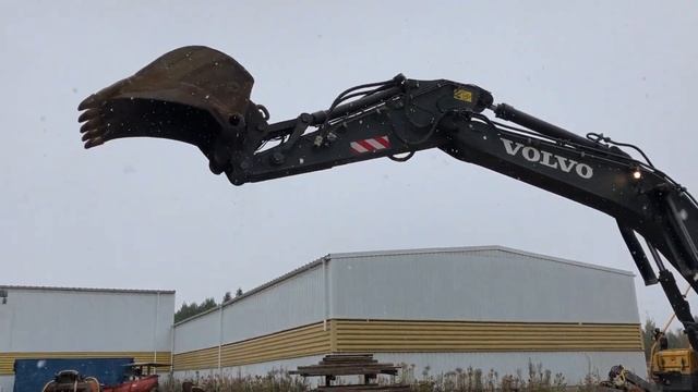 Köp Bandgrävare Volvo EC 360 B på Klaravik смотреть онлайн