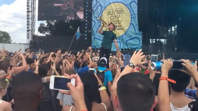 Capital cities at ACL 2014 смотреть онлайн