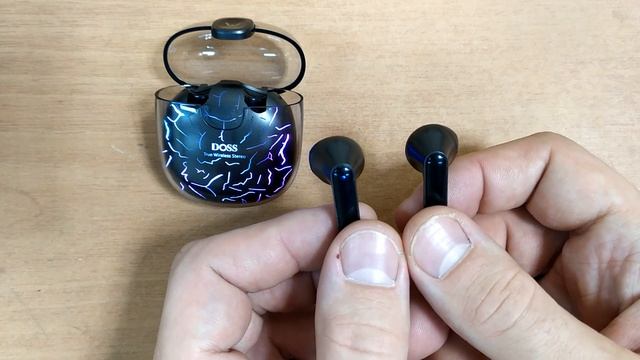 DOSS GM-T82 Геймекрские беспроводные наушники смотреть онлайн