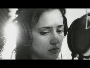 «А он мне нравится»/ Анна Герман, поет актриса Ася Дашина