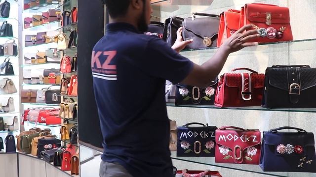 লেটেস্ট লেডিস পার্টি ব্যাগের damb/KZ MEGA MALL FANCY BAG প্রাইস( Family And Friends) смотреть онлайн