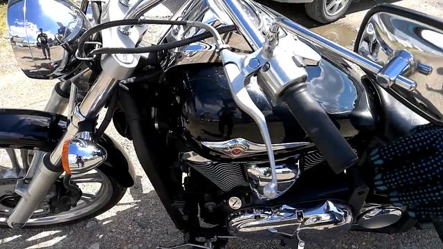 KAWASAKI Vulcan 900 CUSTOM смотреть онлайн