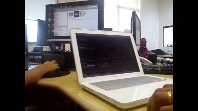 Teste comparativo Macbook x PC Dell Vostro смотреть онлайн