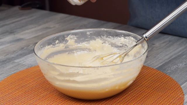NUR MEHL MIT ZUCKER und 3 EIEREN! Ein schnelles Rezept, das Sie lieben werden. смотреть онлайн
