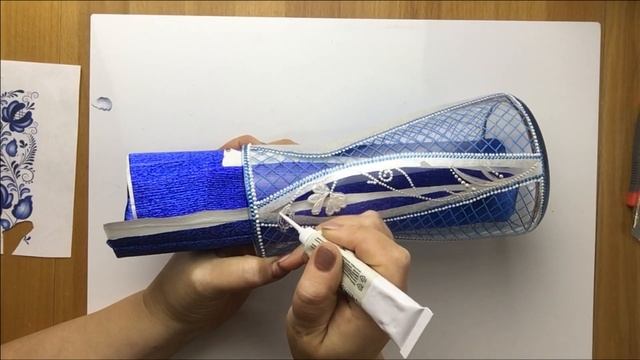 Точечная роспись вазочки Парижанка