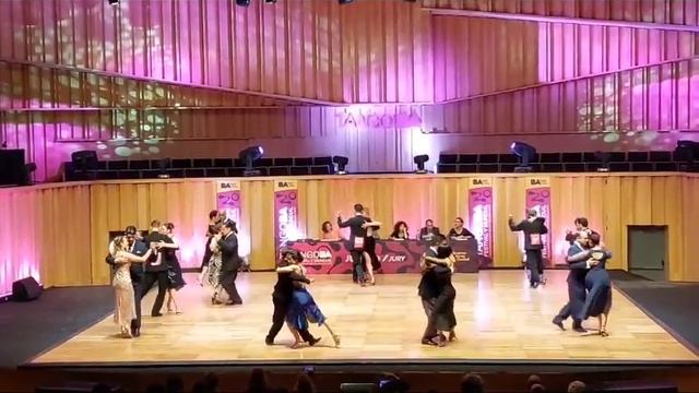 Festival Mundial de Tango - Categoria Pista - Segundo dia / Ronda 46 / Buenos Aires, Argentina смотреть онлайн