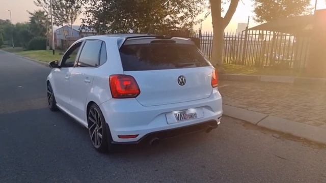 Polo 1.2L TSI stage 1 full exhaust and downpipe with pops and bangs | Start up revs and flybys смотреть онлайн