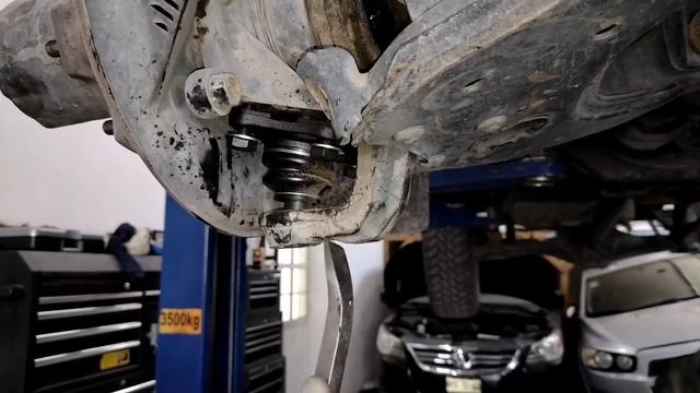 Toyota pickup 4x4 Rotula Inferior смотреть онлайн