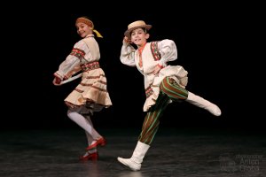 «Ох уж этот Янко», ансамбль «Калинка». «Oh, this Yanko», the ensemble «Kalinka».