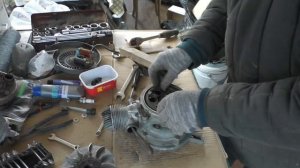 разборка двигателя бензопилы дружба(электрон) часть-2