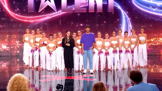 Look at this HYPNOTIC dance - BLACK WIDOW - France's Got Talent 2021 смотреть онлайн