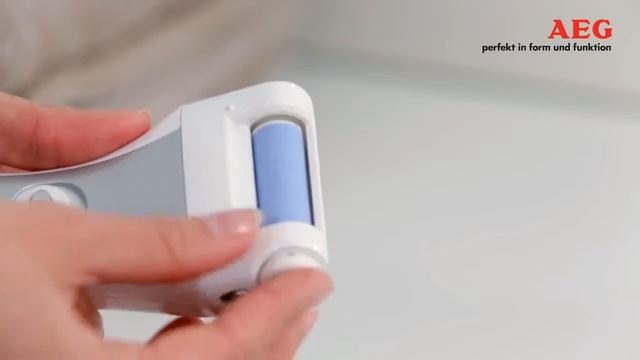 Машинка для педикюра AEG PHE 5642 (роликовая пилка) смотреть онлайн