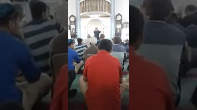 Наипрекраснейщий азан. Как же он красиво читает смотреть онлайн