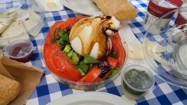 Израиль. Деревенский завтрак на ферме. Поездка по Ган Явне. Мошав Бицарон и ферма Хават Буфало смотреть онлайн