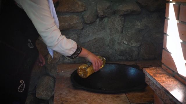 Кыз Келинге: "Эн даамдуу, таттуу боорсок кантип жасалат? смотреть онлайн