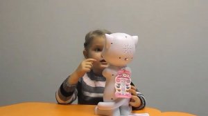 Кот Том. Обзор и распаковка игрушки. Кот Том, поет, рассказывает сказки, говорит на английском язык