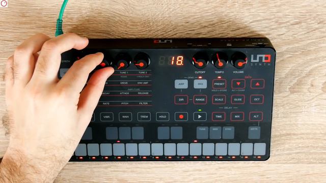 IK Multimedia UNO Synth Analog Synthesizer Final Review | SYNTH ANATOMY смотреть онлайн