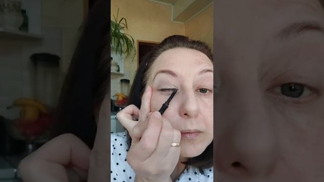 Освежающий макияж на каждый день от Mary Kay. смотреть онлайн