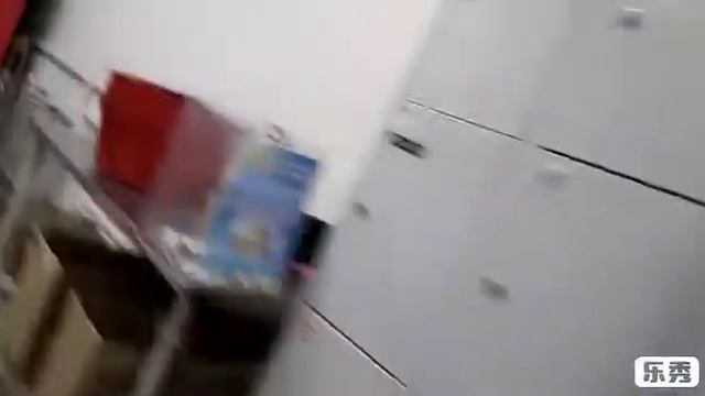 Можно ли бесплатно достать попрыгунчик из автомата? смотреть онлайн