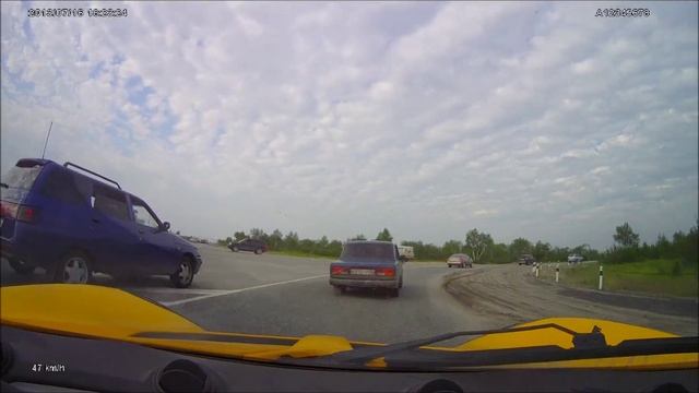 25 Поворот с левой полосы направо смотреть онлайн