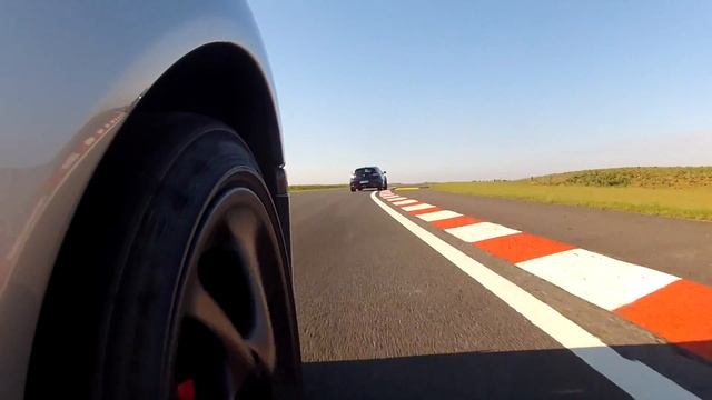 RENAULT MEGANE 3 RS - PORSCHE 911 CARRERA 4S - CIRCUIT DE CLASTRES LE 19/10/2014 - GOPRO смотреть онлайн