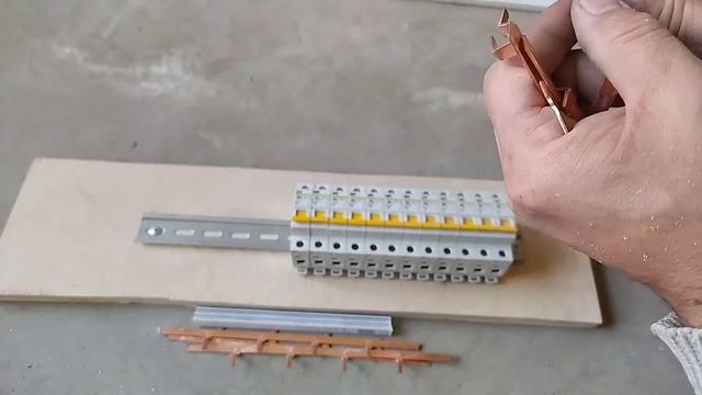 шина соединительная трёх фазная /монтаж/режим на части