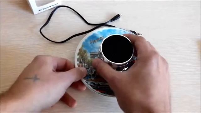 Портативная мини колонка Bluetooth. смотреть онлайн