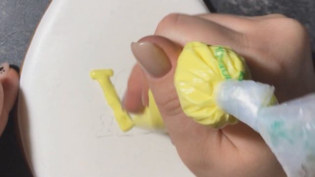 Пасхальные ПРЯНИКИ 2020: пряники МАСТЕР КЛАСС/ How to decorate Easter Cookies смотреть онлайн