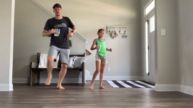 Daddy/Daughter "Git Up Challenge" смотреть онлайн