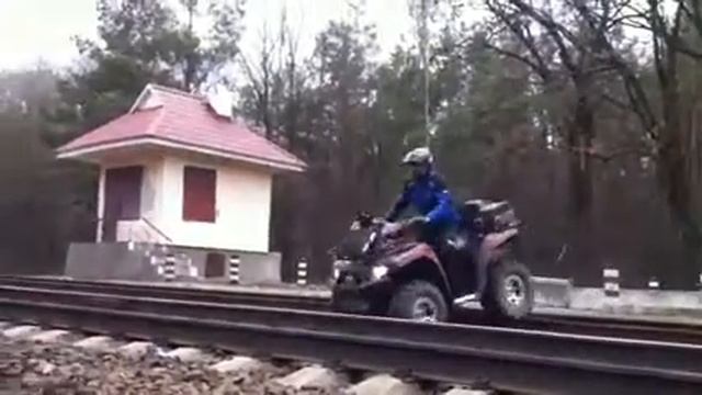 Kawasaki ATV and railing смотреть онлайн