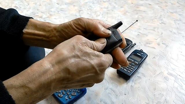 Обзор на кнопочные телефоны #3 смотреть онлайн