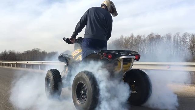 BRP Renegade 1000 смотреть онлайн