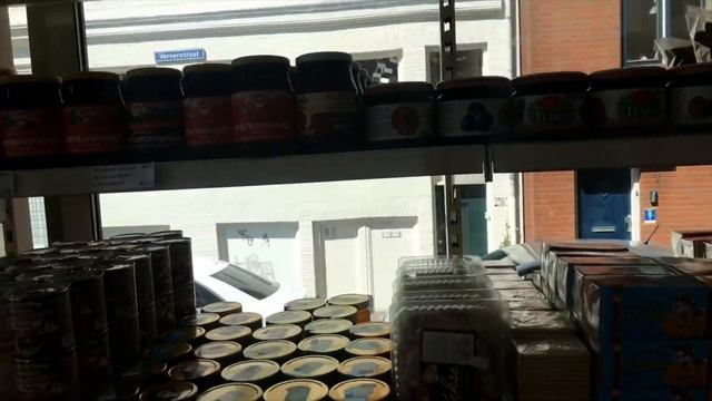 НИДЕРЛАНДЫ ЖИЗНЬ НАШИХ В НИДЕРЛАНДАХ/ Славянский магазин в Гааге и рассказ его владельца смотреть онлайн
