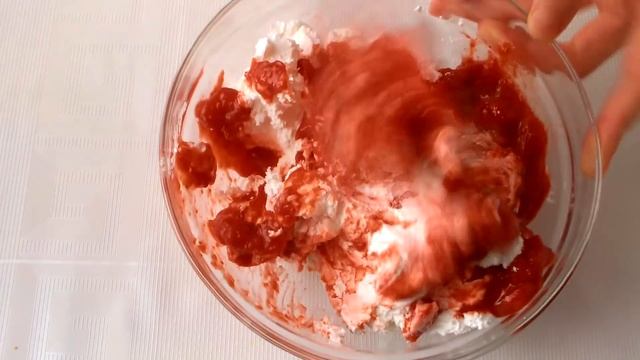 Торт "Весенний" (гелевый) | Молочная девочка, творожный крем с клубникой смотреть онлайн