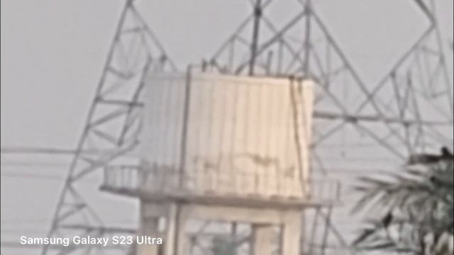 Samsung Galaxy S23 Ultra vs Google Pixel 7 Pro Zoom Test смотреть онлайн
