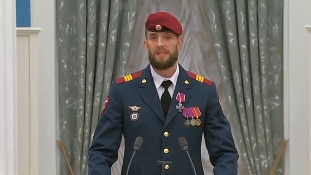 Сержант Росгвардии Лев Макеев произнес прекрасные слова: "Неважно кто против. Важно- кто рядом ! смотреть онлайн