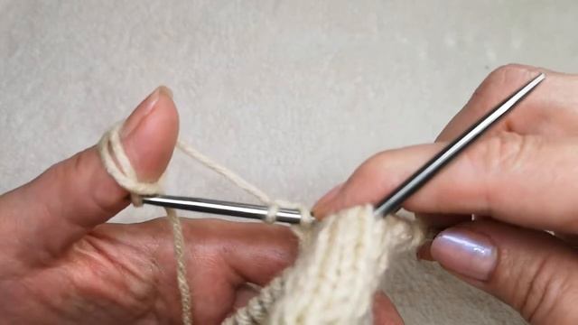 №50 Как набрать (добавить) воздушные петли на спицу Супер способ. Идеальный результат смотреть онлайн