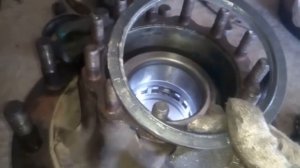 Замена подшипника на Volvo F12