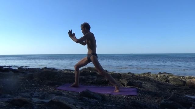 30 минут для здоровья позвоночника и всего тела, утренний комплекс йоги, смотреть онлайн