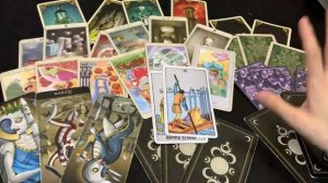 Как Вас видит один человек? В чем ошибаются насчёт Вас? Аналитика на Таро. 14.03.2022mp4