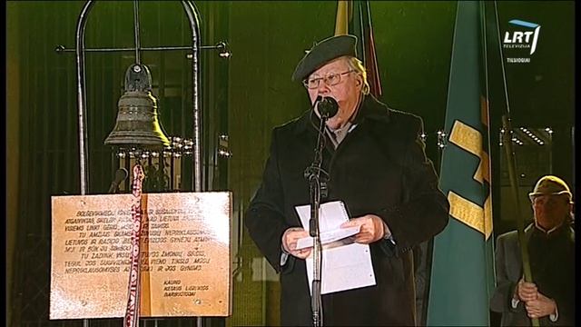 V. Landsbergis emigrantams: Jūs būsite užsidirbę tik prabangesnį karstą! (2014 01 14) смотреть онлайн