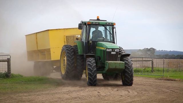 Learn about Potatoes with George the Farmer смотреть онлайн