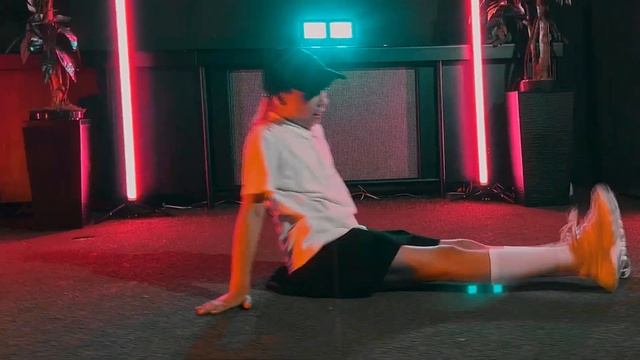 STREET DANCE - LOCKING STYLE | Michael Jackson - don't stop 'til you get enough смотреть онлайн