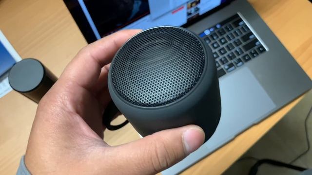 Sony SRS-XB10 Extra Bass Portable Speaker Review & Bass Test смотреть онлайн