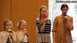 Солнышко греет и добрых и злых -  Пение