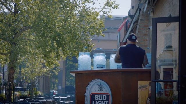 Wrigley Returns | The Journey Back to 100% Capacity at the Friendly Confines смотреть онлайн