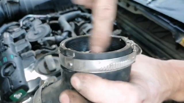 Skoda Yeti 1,8-CDAB замена адсорбера, и клапана адсорбера. Чистка дроссельной заслонки . смотреть онлайн
