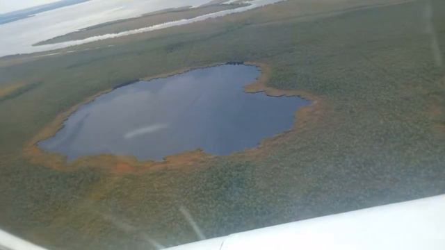 Урайские просторы вид с вертолёта обложенные озёра смотреть онлайн