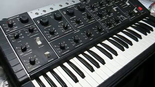 POLIVOKS // Cult Soviet vintage analog 2 VCOs synth ever made!!! смотреть онлайн